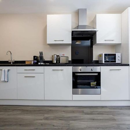Stylish And Modern 1 Bedroom Apartment マンチェスター エクステリア 写真