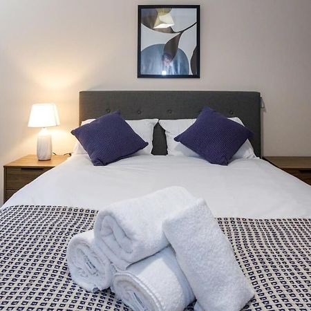 Stylish And Modern 1 Bedroom Apartment マンチェスター エクステリア 写真