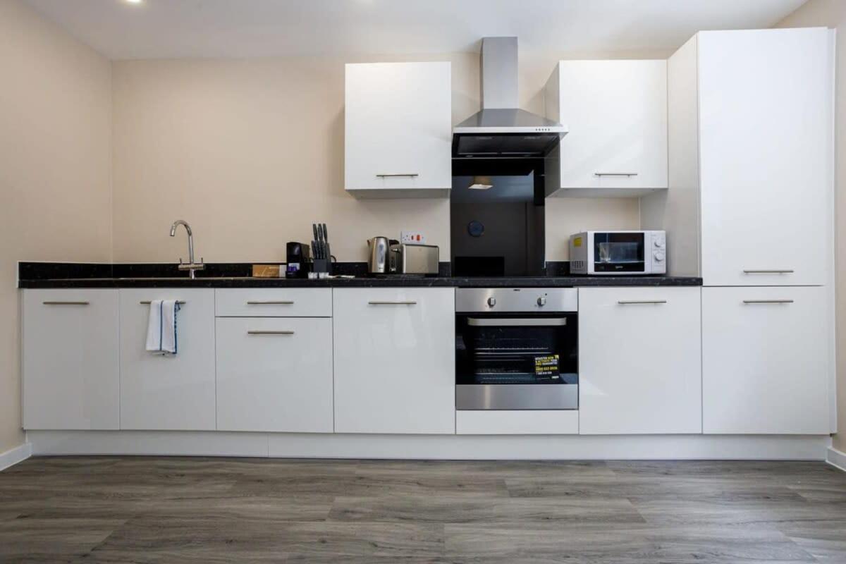 Stylish And Modern 1 Bedroom Apartment マンチェスター エクステリア 写真