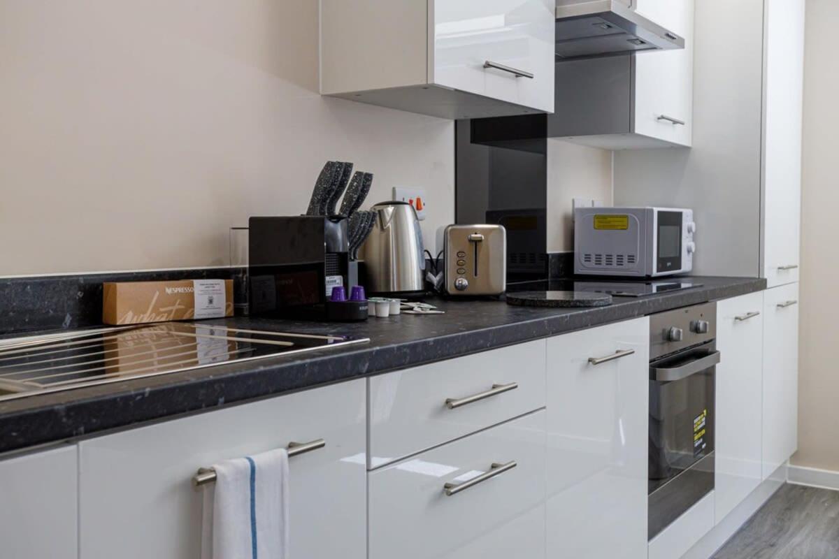 Stylish And Modern 1 Bedroom Apartment マンチェスター エクステリア 写真