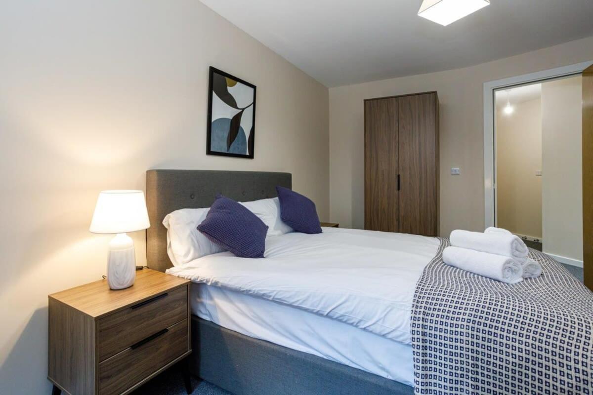 Stylish And Modern 1 Bedroom Apartment マンチェスター エクステリア 写真